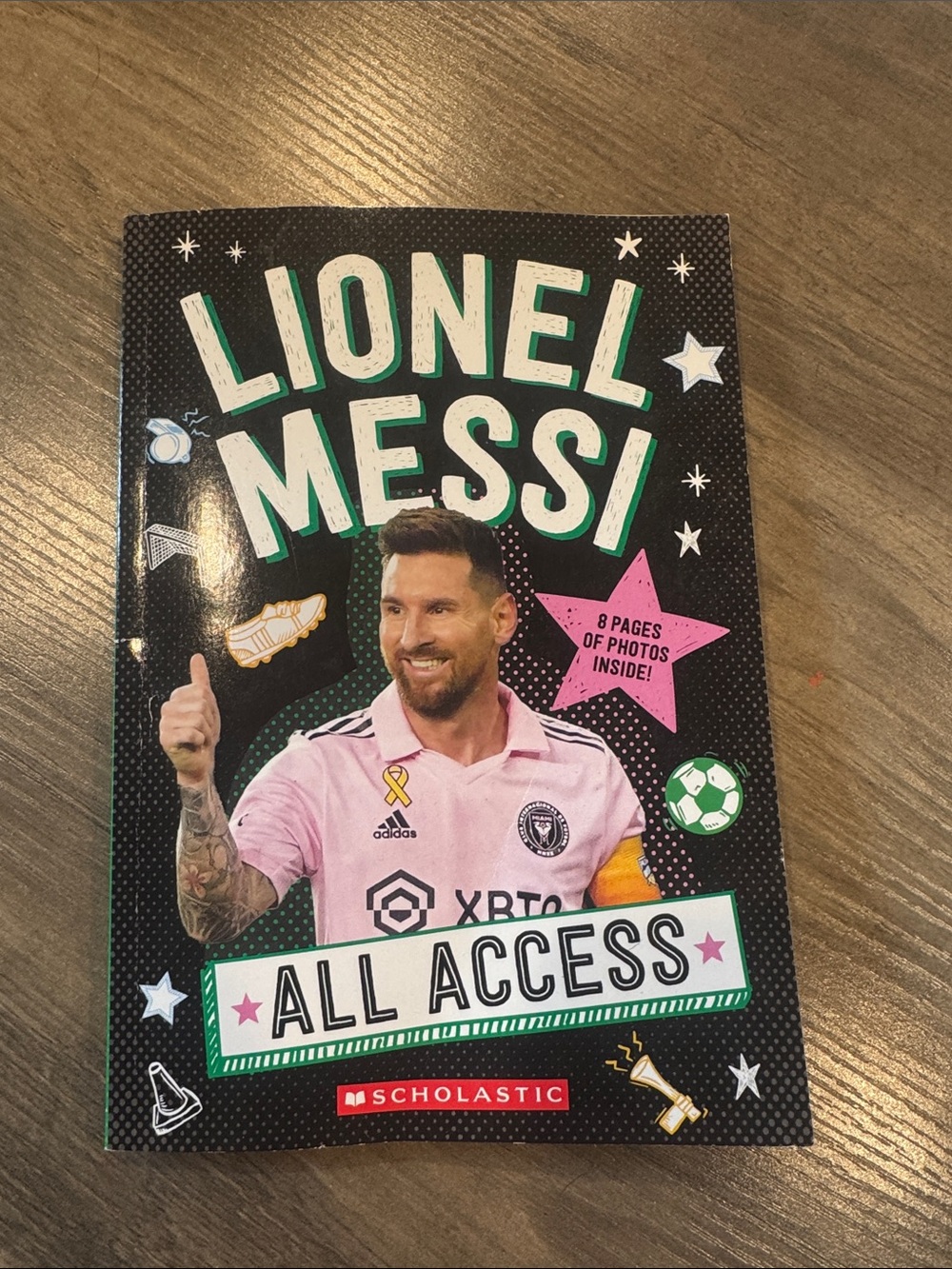 Scholastic Lionel Messi All Access - Pink and Black Cover